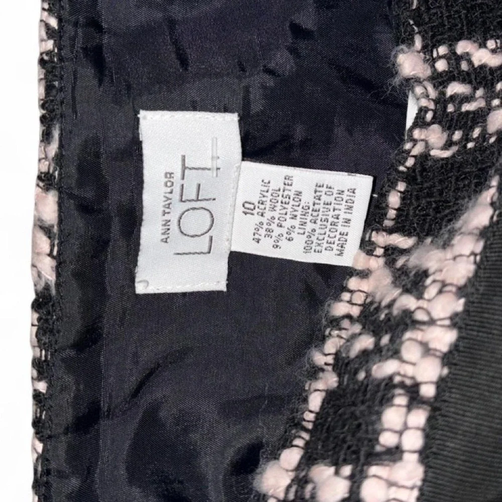 Ann Taylor LOFT Bouclé Plaid Mini Skirt Size 10 Black Blush Pink Preppy Tweed